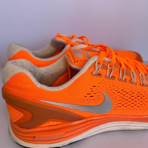 Size 13 Nike Men's Lunarglide 4 Fluorescent Orange Athletic Shoes. No insole - Picture 4 of 15
